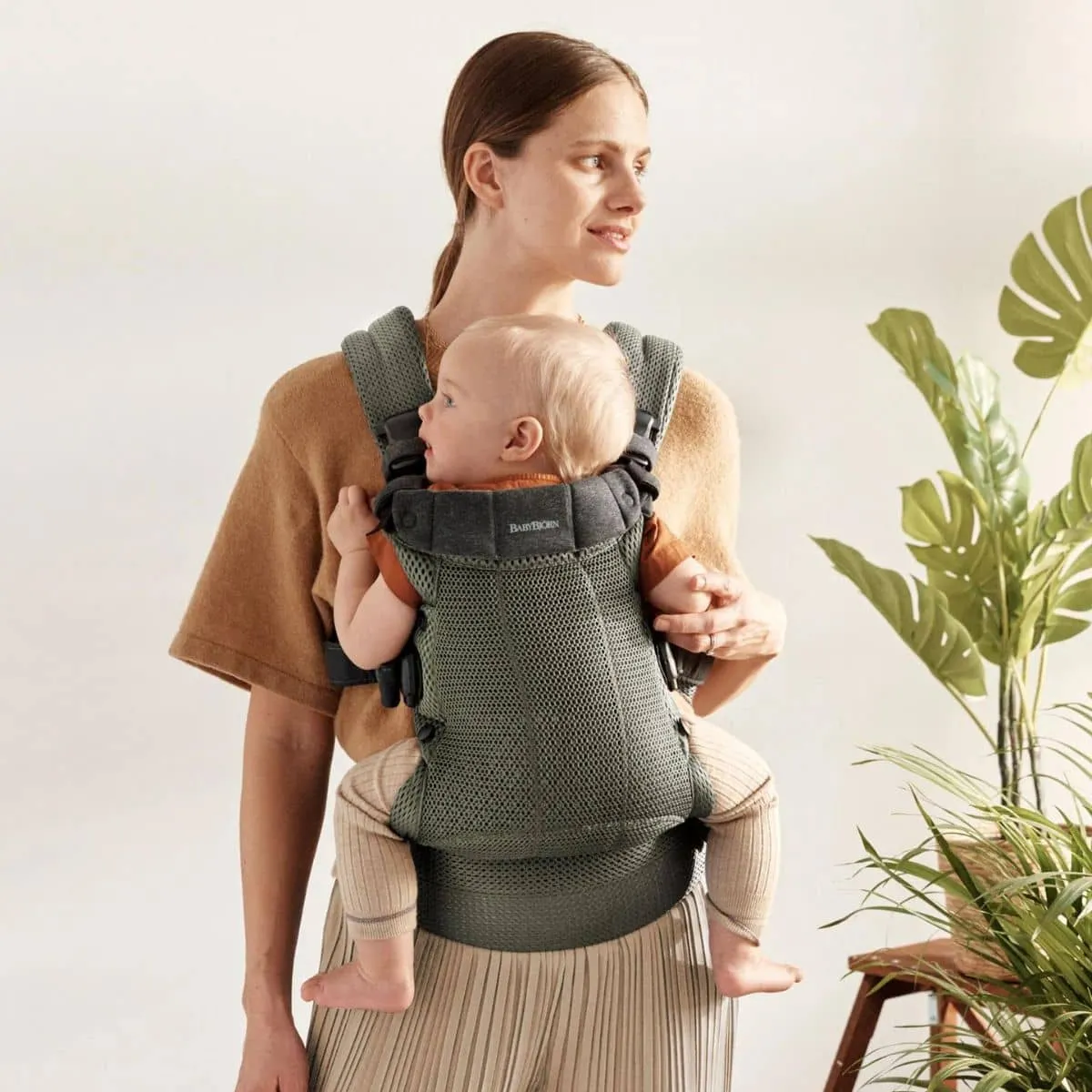 BabyBjorn Baby Carrier Harmony - Dark Green 3D Mesh