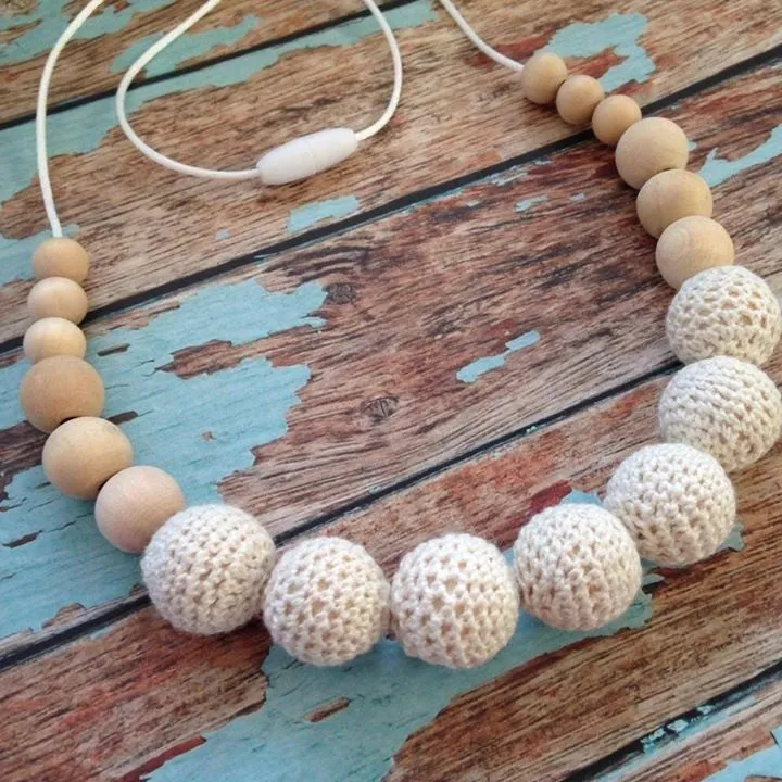 Crochet and Wood Bead Nursing Necklace - Cream/Wood