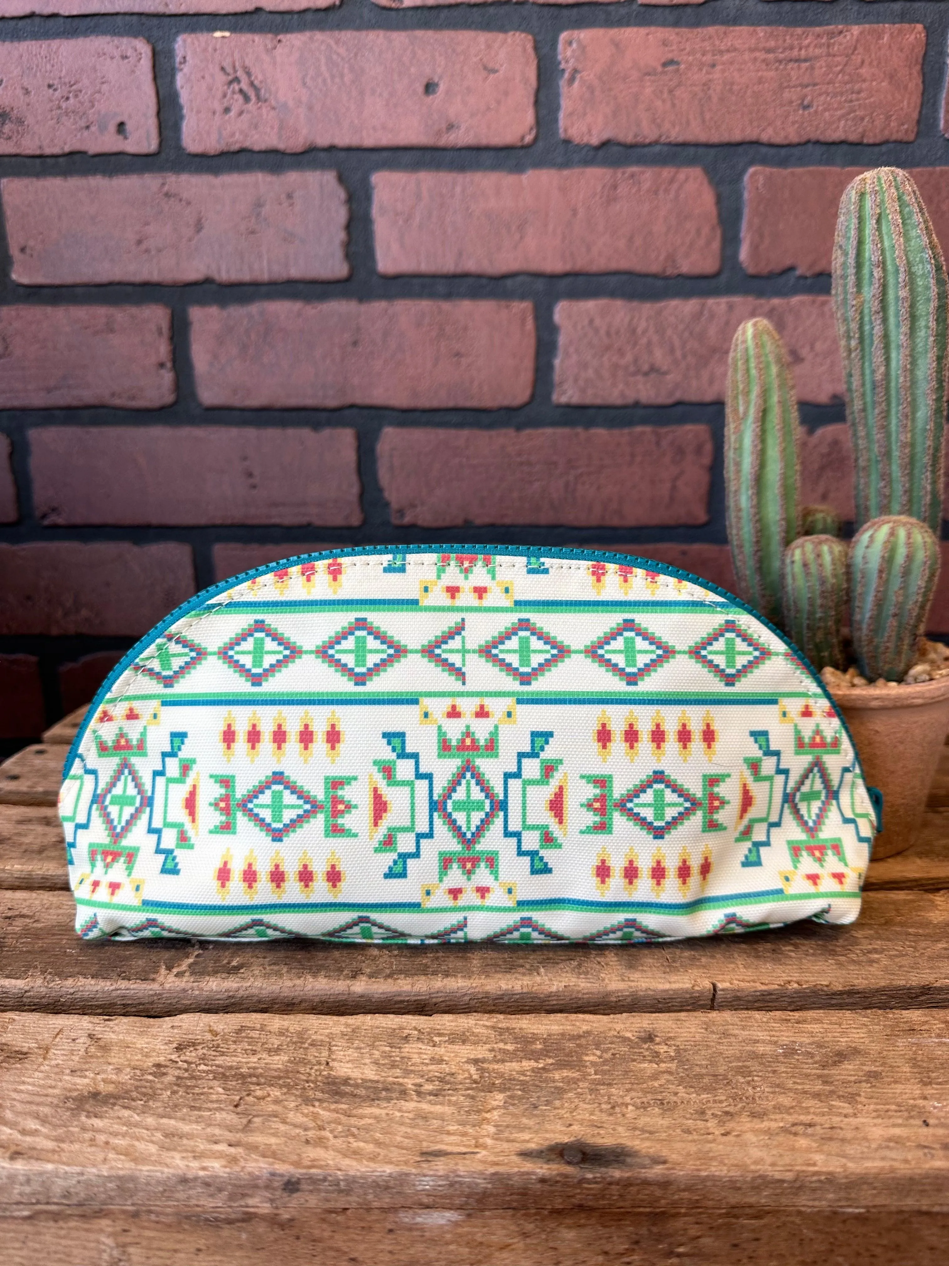 Hooey Make Up Bag Cream/ Multi Aztec MB004-01