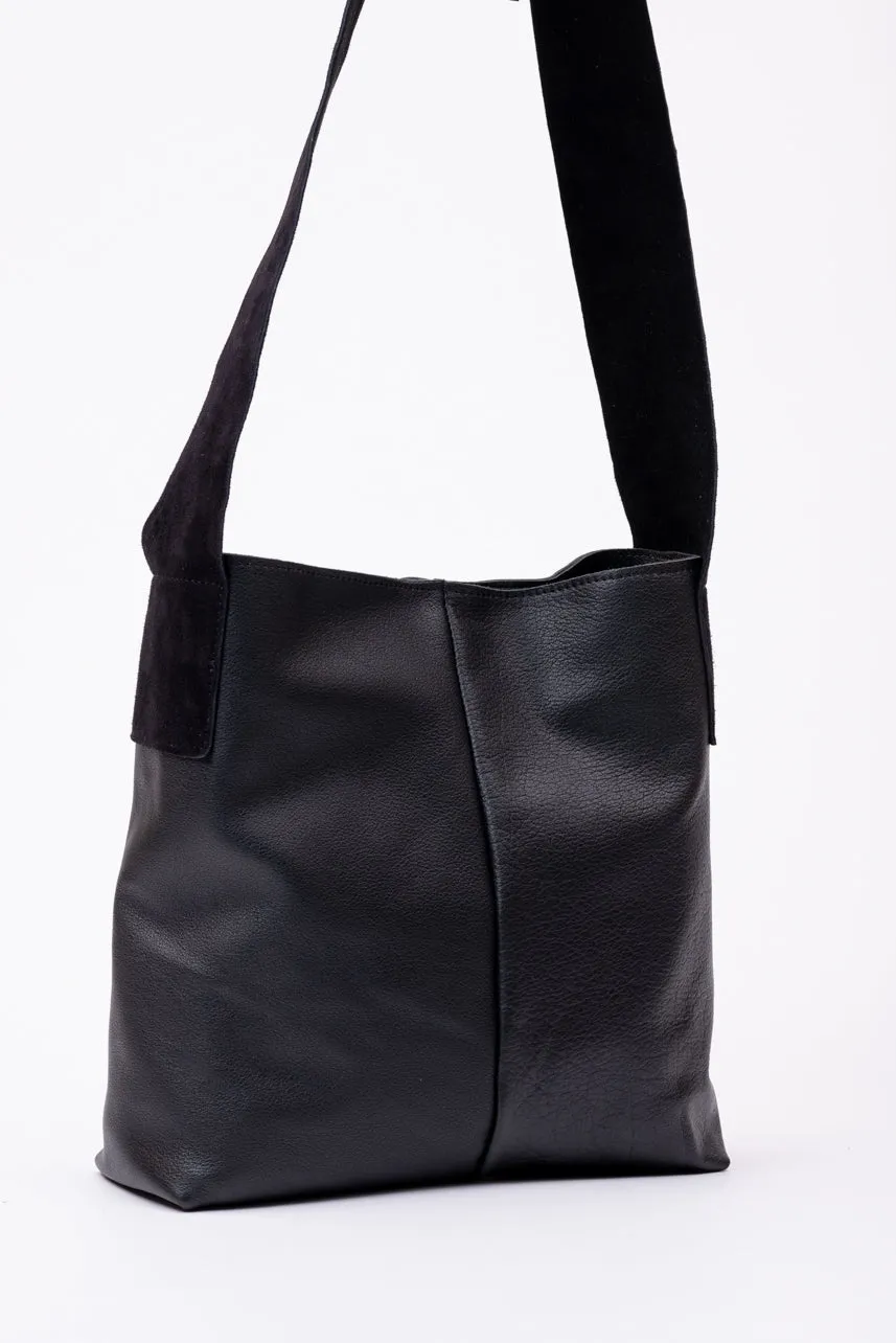 Leather tote bag QUADRATO model