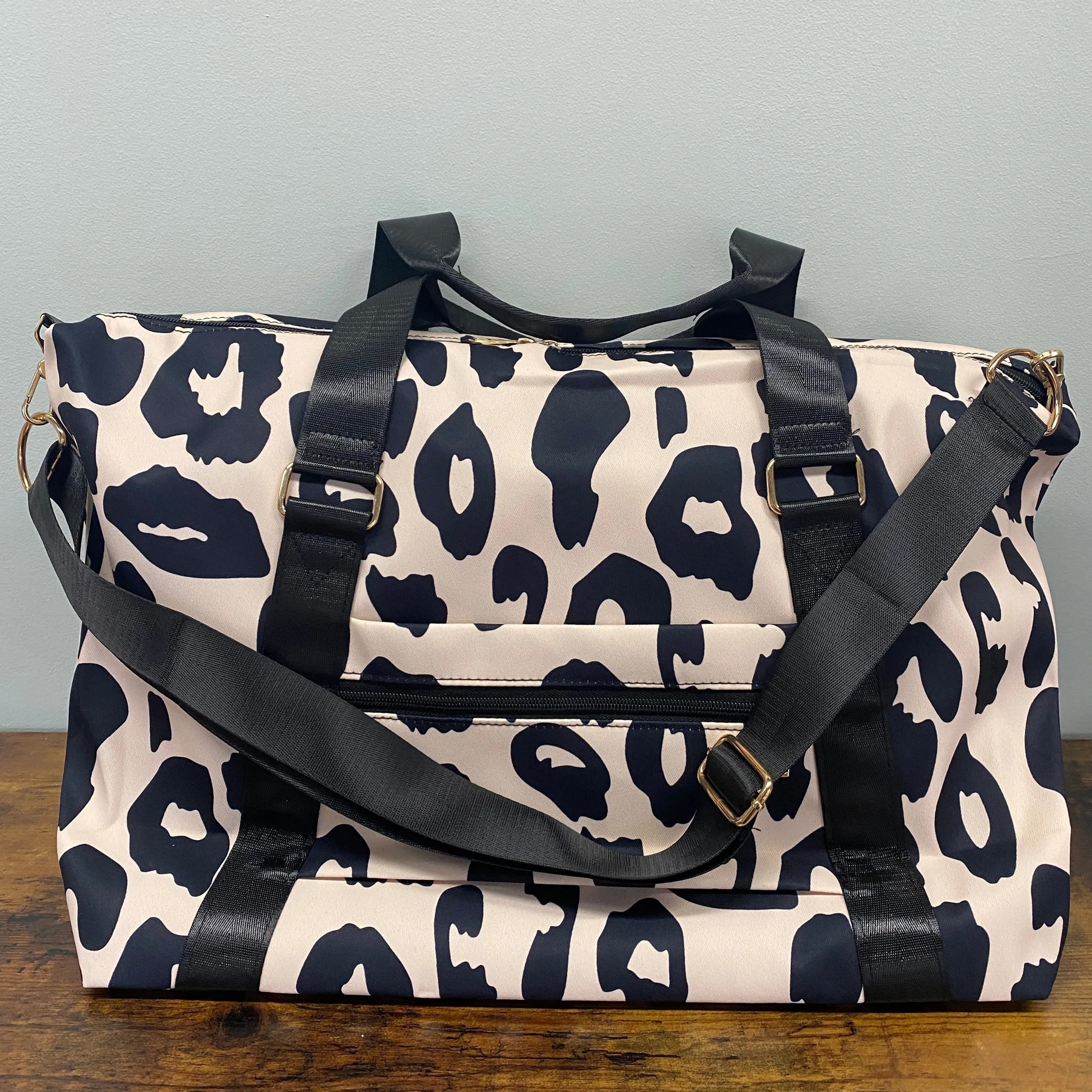 **Weekender Duffle - Animal Print